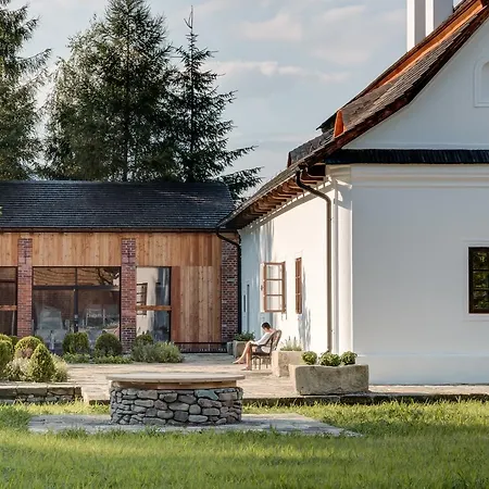 Boutique Mezi Plutky Hotel Celadna