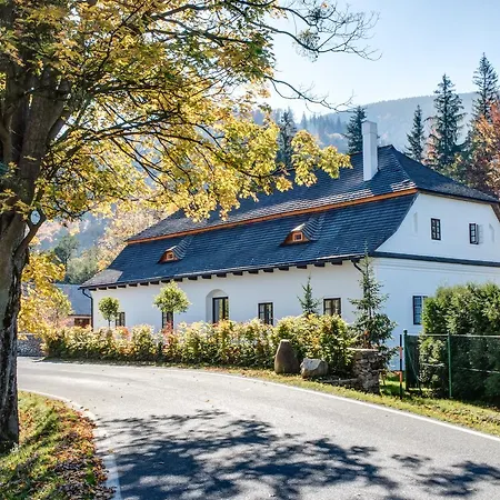 Mezi Plutky Boutique Dum 4* Čeladná