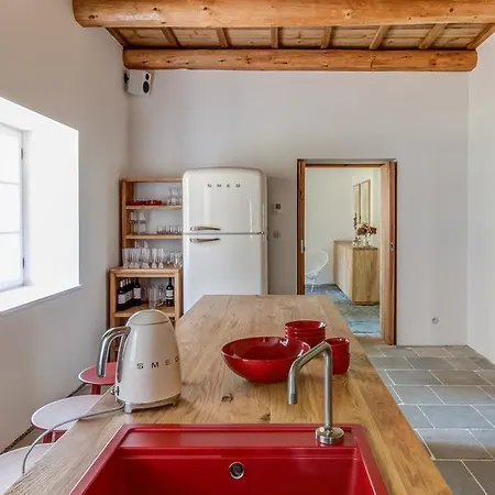 Boutique Mezi Plutky 4*